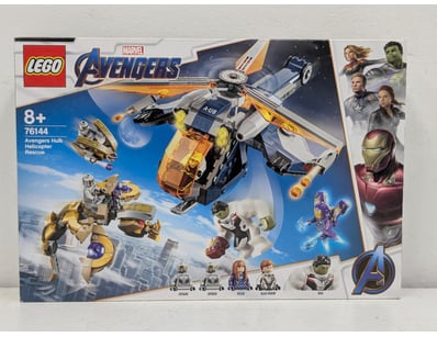 **UNRESERVED** LEGO Marvel Avengers 76144 Avengers...