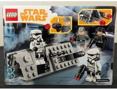 **UNRESERVED** COOKIE'S LIFETIME COLLECTION OF ... - Lot 616