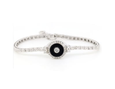 Prestige Jewellery (A978) - Lot 5700