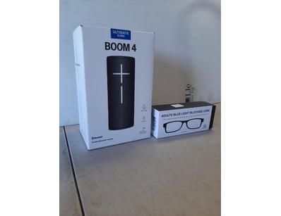 Gadgets, Music & Pastimes (A978) - Lot 404