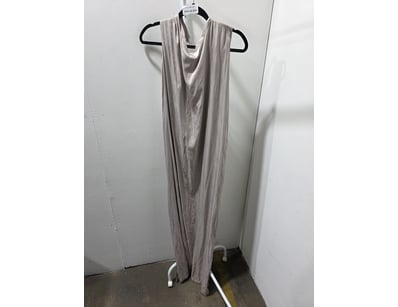 $1.2 Million Designer Fashion Retailer Liquidat... - Lot 280