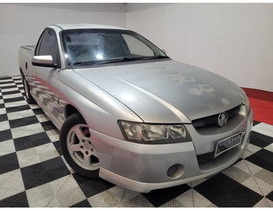 Passenger, Luxury & Commercial Vehicles Auction - Lot 1060