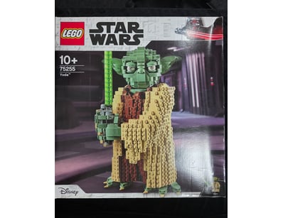 **UNRESERVED** COOKIE'S LIFETIME COLLECTION OF ... - Lot 510