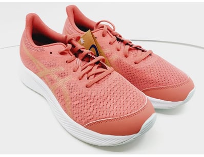 Major Brand Apparel & Footwear Liquidation Even... - Lot 263