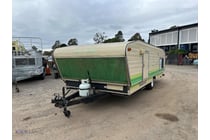 1988 Prattline Caravan - Cream, Green & Yellow