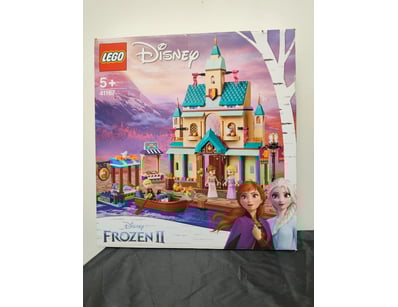 **UNRESERVED** LIFETIME COLLECTION OF LEGO PART... - Lot 802