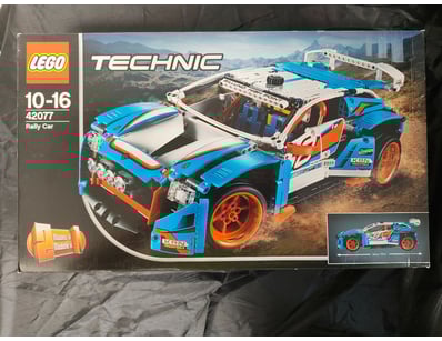 **UNRESERVED** LIFETIME COLLECTION OF LEGO PART... - Lot 901