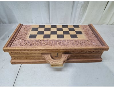 Gadgets, Music & Pastimes (A1007) - Lot 606