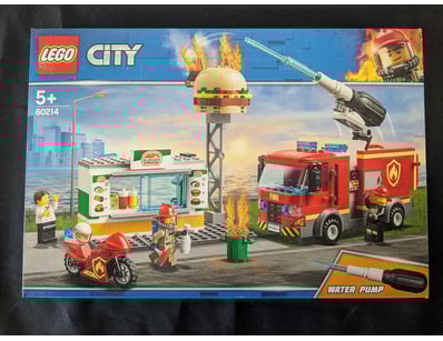 **UNRESERVED** LIFETIME COLLECTION OF LEGO PART... - Lot 511