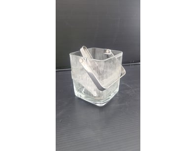 VINTAGE CLEAR GLASS ICE BUCKET WITH HANDLE - WIRKK...