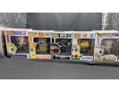 FUNKO POP VINYL FIGURE COLLECTION - DESPICABLE ME,...
