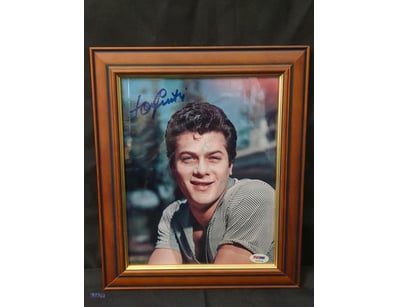 AUTOGRAPHED PHOTOGRAPH OF TONY CURTIS.

Item Size:...