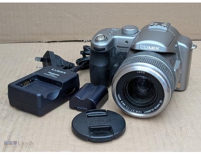 Panasonic lumix digital camera DMC-FZ30 compact 8M...