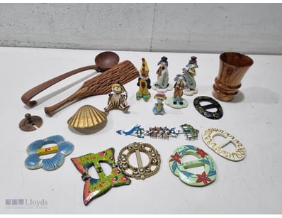 Eclectic vintage collectibles lot featuring hand-p...