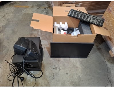 UNRESERVED SCI-FI ROADSHOW EVENT PRODUCTION (A1... - Lot 106