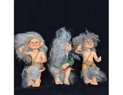 Antiques, Vintage & Interior Treasures (A1008) - Lot 215