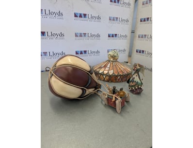 The Curio Collection (A980) - Lot 1073