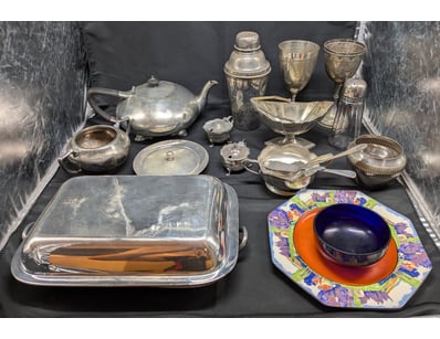 The Curio Collection (A993) - Lot 1046