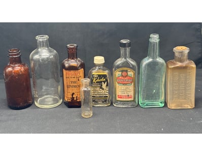 COLLECTION OF EIGHT VINTAGE MEDICINAL AND PHARMACE...