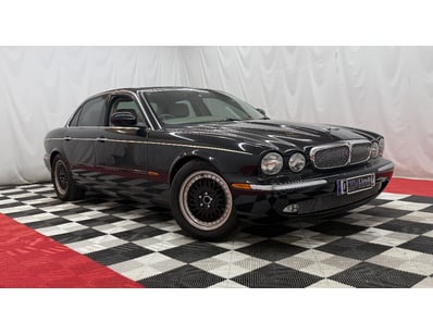 Passenger, Luxury & Commercial Vehicles Auction - Lot 1004