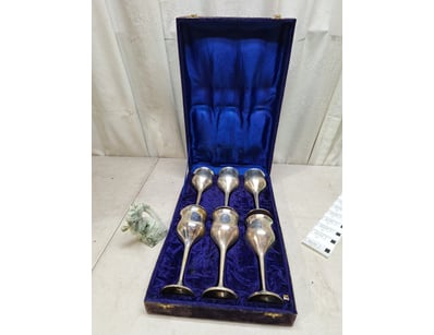 Antiques, Vintage & Interior Treasures (A1005) - Lot 831