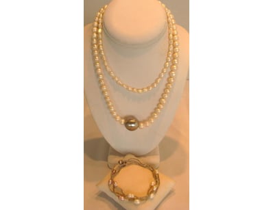 The Curio Collection (A991) - Lot 607