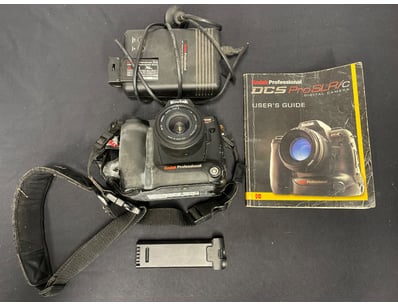 KODAK PROFESSIONAL DCS PRO SLR/C DIGITAL CAMERA WI...