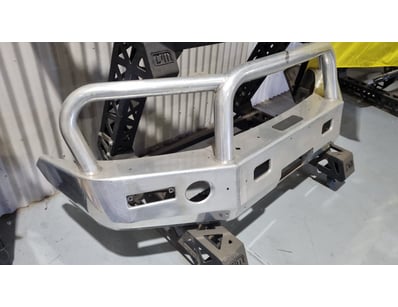 MOSTLY UNRESERVED 4x4 WORKSHOP BUSINESS CLOSURE ... - Lot 17