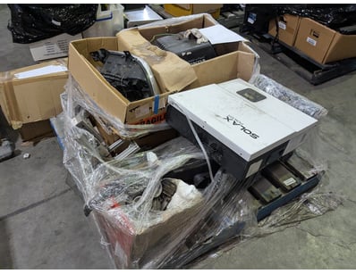 Assorted pallet, Solax Solar Power, Honda GX6219/V...