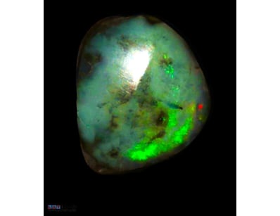 4.3CT MINTABIE BLACK OPAL   

Dimensions: 18 X 15 ...
