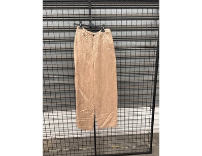 Boutique Clothing Liquidation (ON11818) - Lot 304