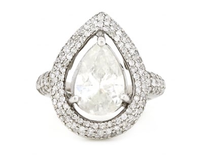 14K WHITE GOLD AND DIAMOND, CLUSTER RING.      

T...