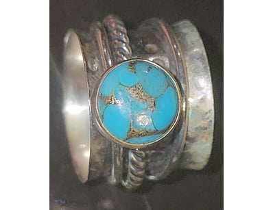 41 TCW STERLING SILVER AND TURQUOISE RING        
...