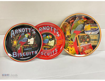 COLLECTION OF BRADFORD EXCHANGE PORCELAIN PLATES O...