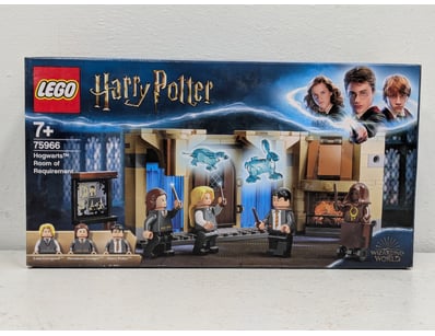 LEGO Harry Potter set 75966 - Hogwarts Room of Req...