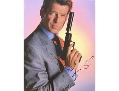 PIERCE BROSNAN SIGNED JAMES BOND PHOTO 

Pierce Br...