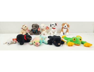 The Curio Collection (A979) - Lot 8215