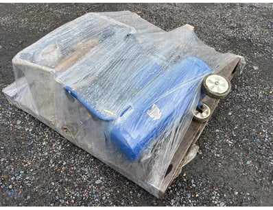 Pallet Lot of Workshop Equipment

Portable Air Com...