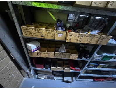 Distribution Business Equipment Liquidation (ON... - Lot 475