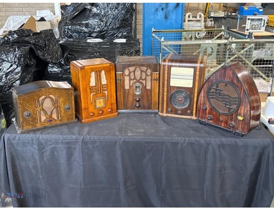 COLLECTION OF FIVE VINTAGE WOODEN CABINET RADIOS

...
