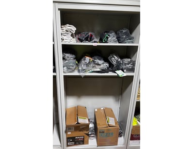 Distribution Business Equipment Liquidation (ON... - Lot 292