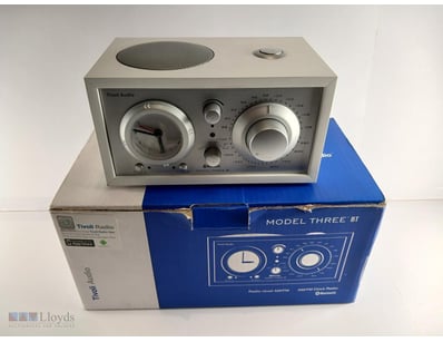 Tivoli Audio Model Three Bt Am/Fm Clock Radio With...