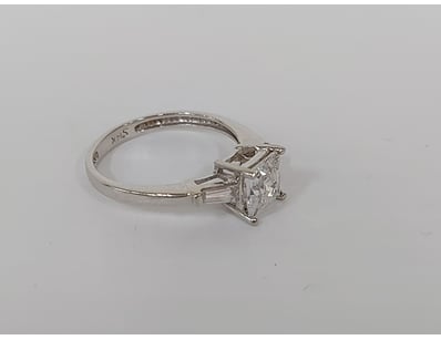 Police Seized Property & Unclaimed Jewellery (A977) - Lot 51