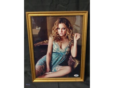 AUTOGRAPHED PHOTOGRAPH OF KATE HUDSON.

Item Size:...