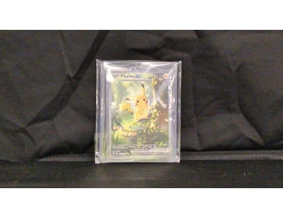 PIKACHU EX 200 HP POKÉMON TRADING CARD - THUNDERBO...