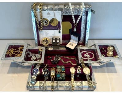 The Curio Collection (A985) - Lot 1000