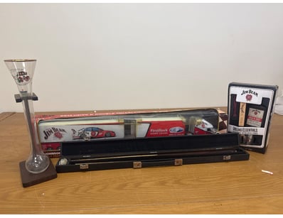 Mancave & Memorabilia (A1007) - Lot 437