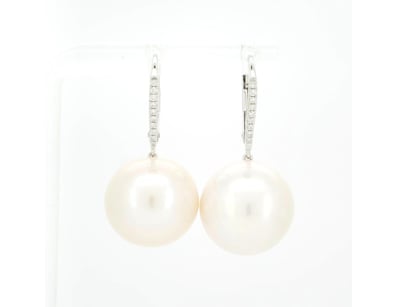 Affordable Jewellery Market (A1001) - Lot 568