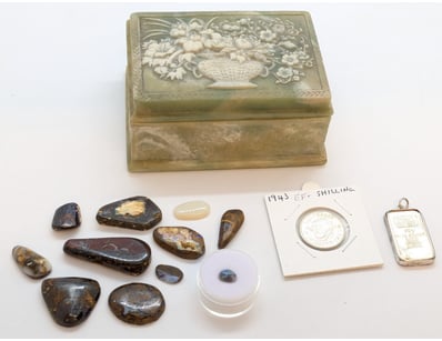 The Curio Collection (A997) - Lot 1114