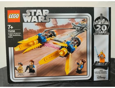 **UNRESERVED** COOKIE'S LIFETIME COLLECTION OF ... - Lot 610